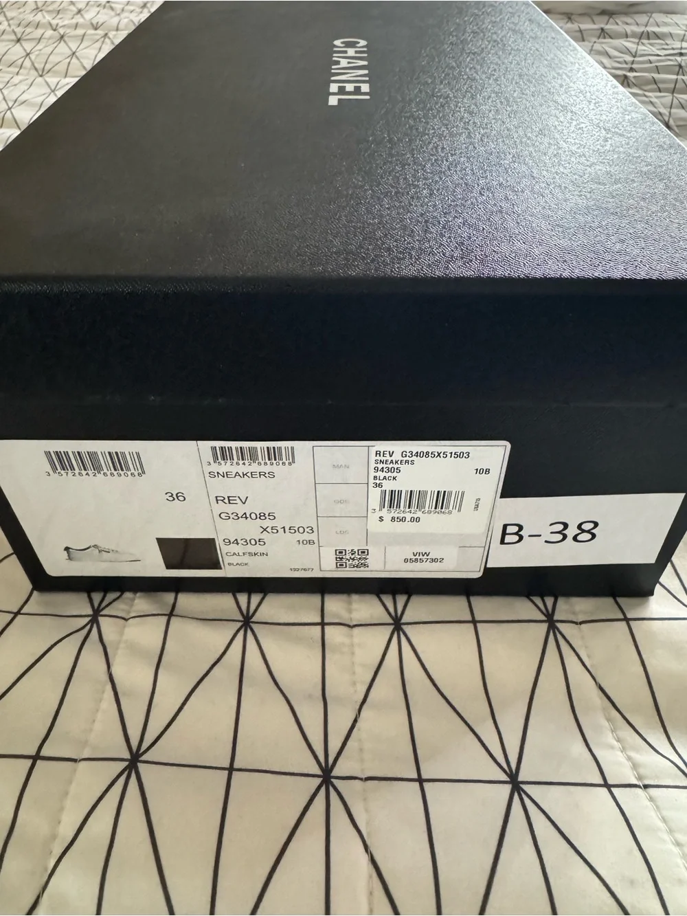 CHANEL authentic g34085